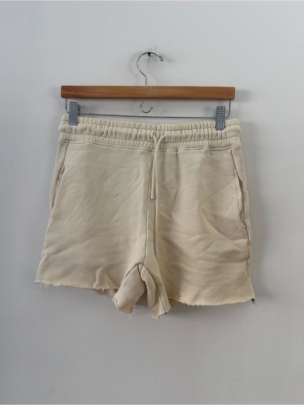 Cotton citizen sweatshorts elastic waist yellowish color size small